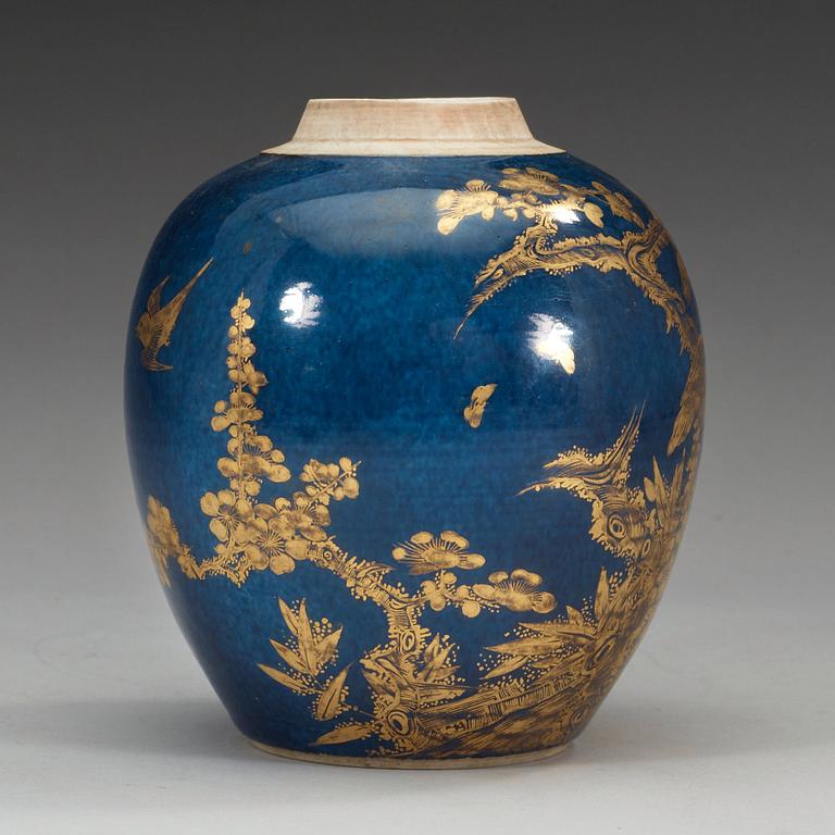 URNA, porslin. Qing dynastin, Qianlong (1736-95).