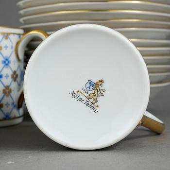 KOPPAR MED FAT, 11 delar, porslin, Tettau, 1900-tal.