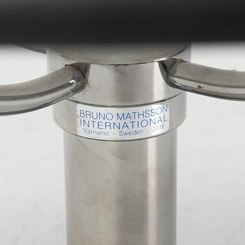 Bruno Mathsson, a 'MI 0687/Jetson' coffee table, Bruno Mathsson International, Värnamo, 2016.