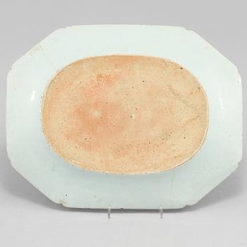 STEKFAT, porslin, Kina, sent 1700-tal/tidigt 1800-tal.