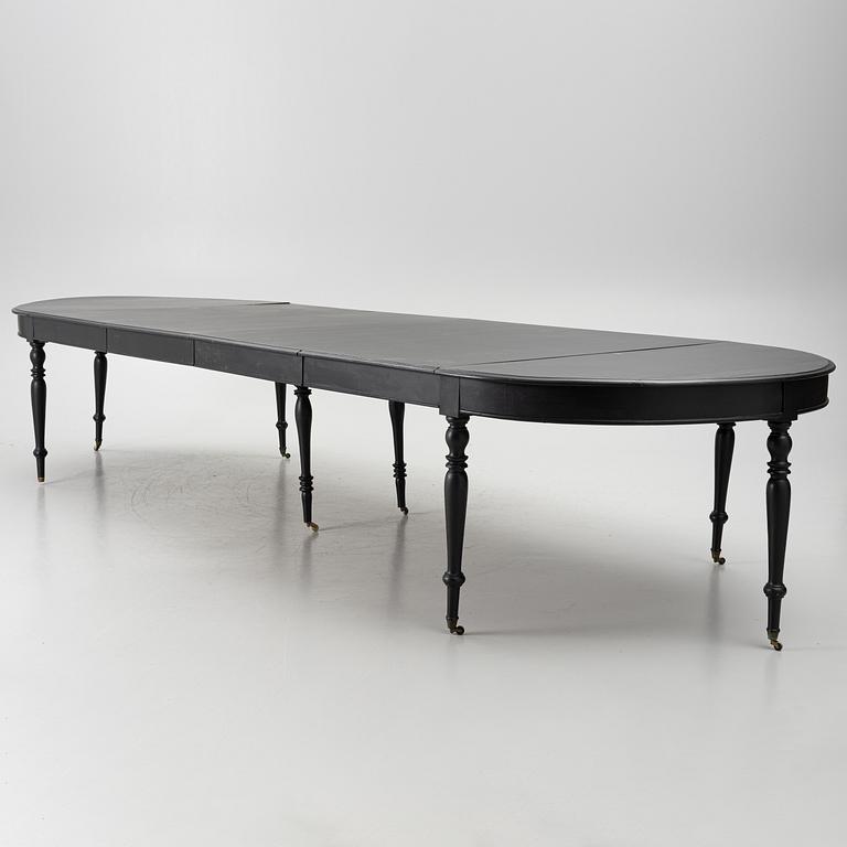 Dining table, second half of the 19th century.