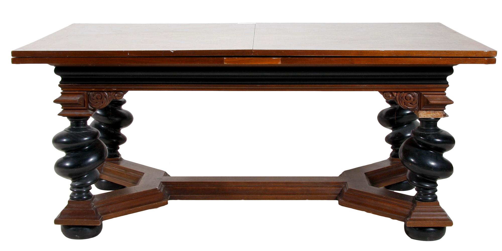 MATSALSBORD. Barockstil, 1900-talets första hälft.