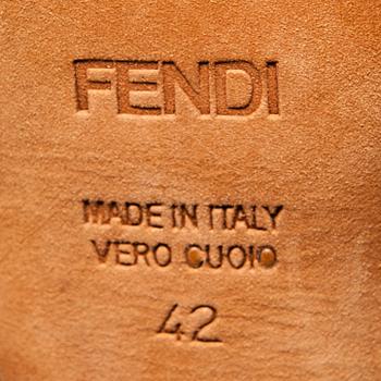 SKOR, Fendi.