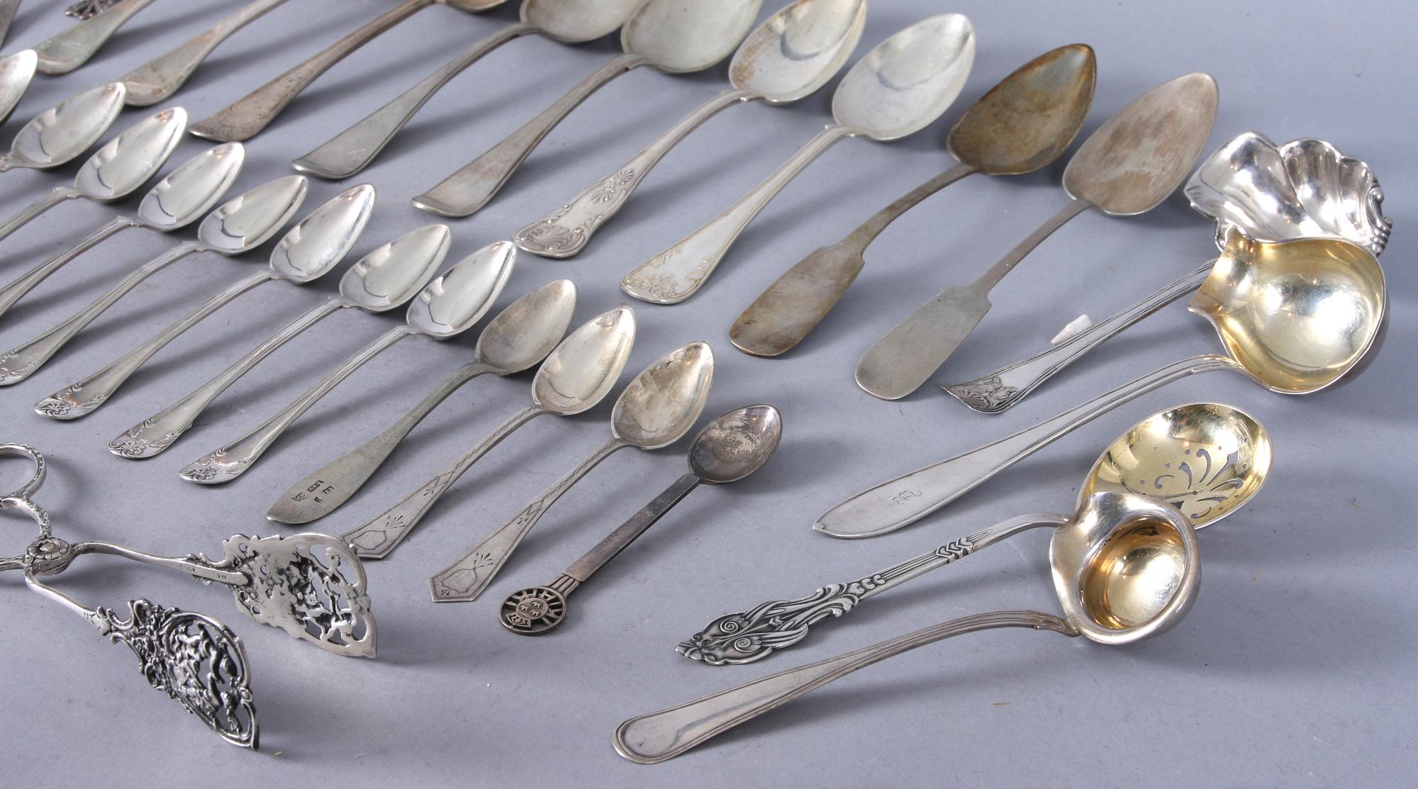 PARTI SILVER, 32 delar, delvis Sverige. Tot. vikt 1040 g.