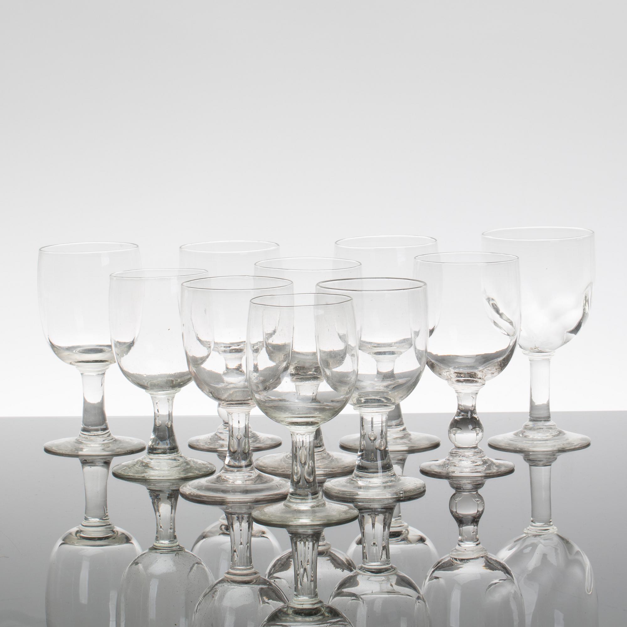 SAMLING VINGLAS, 23 st, olika modeller. 1900-tal.