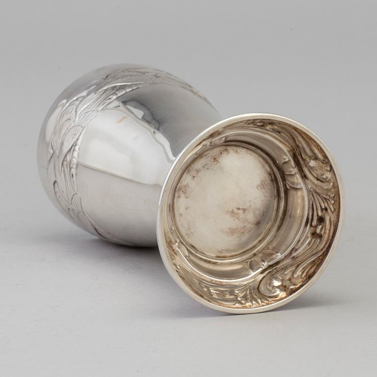 A Swedish Art Nouveau silver beaker, maker's mark K Anderson, Stockholm, 1917.