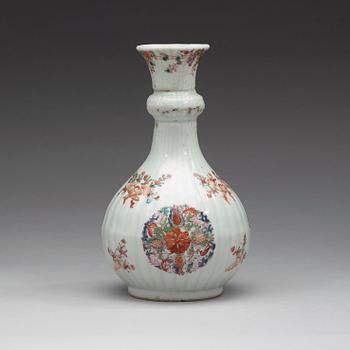 VAS, kompaniporslin. Qingdynastin, Qianlong (1736-95).