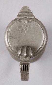 STOP, tenn, Carl Saur, (verksam 1737-1779)Stockholm. Locket märkt 1746.