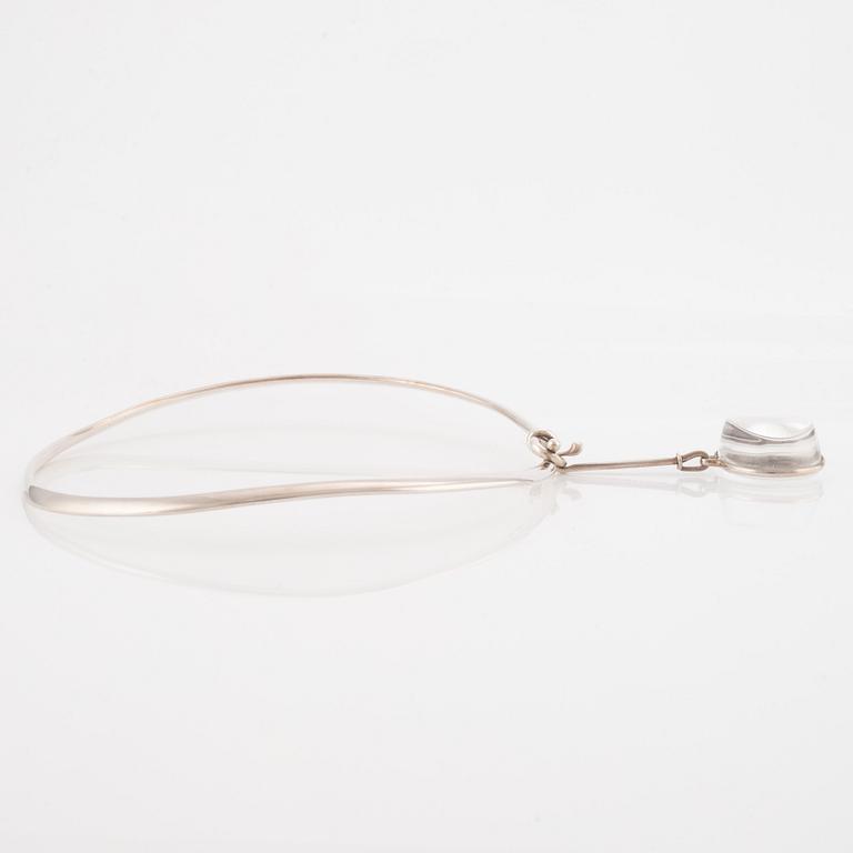 Vivianna Torun Bülow-Hübe, silver necklace with rock crystal. Georg Jensen.