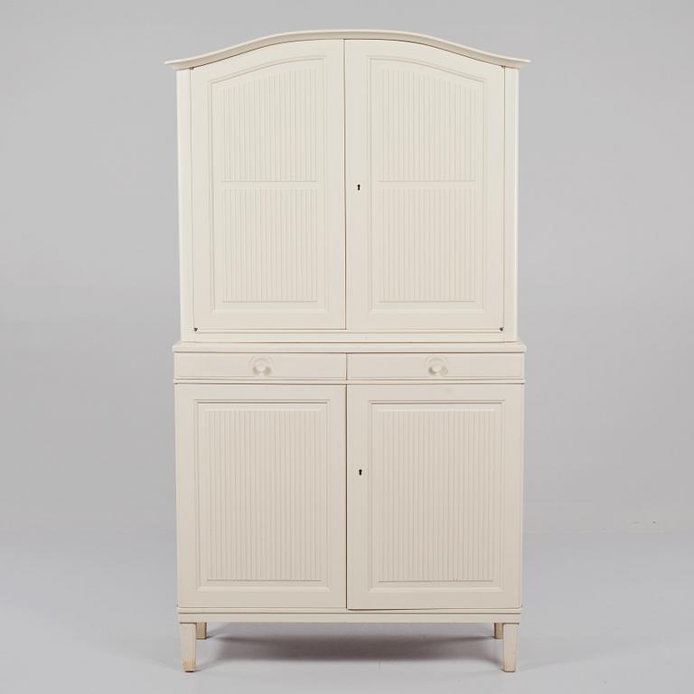 SKÅP, "Herrgården", Carl Malmsten, Bodafors, 1968.