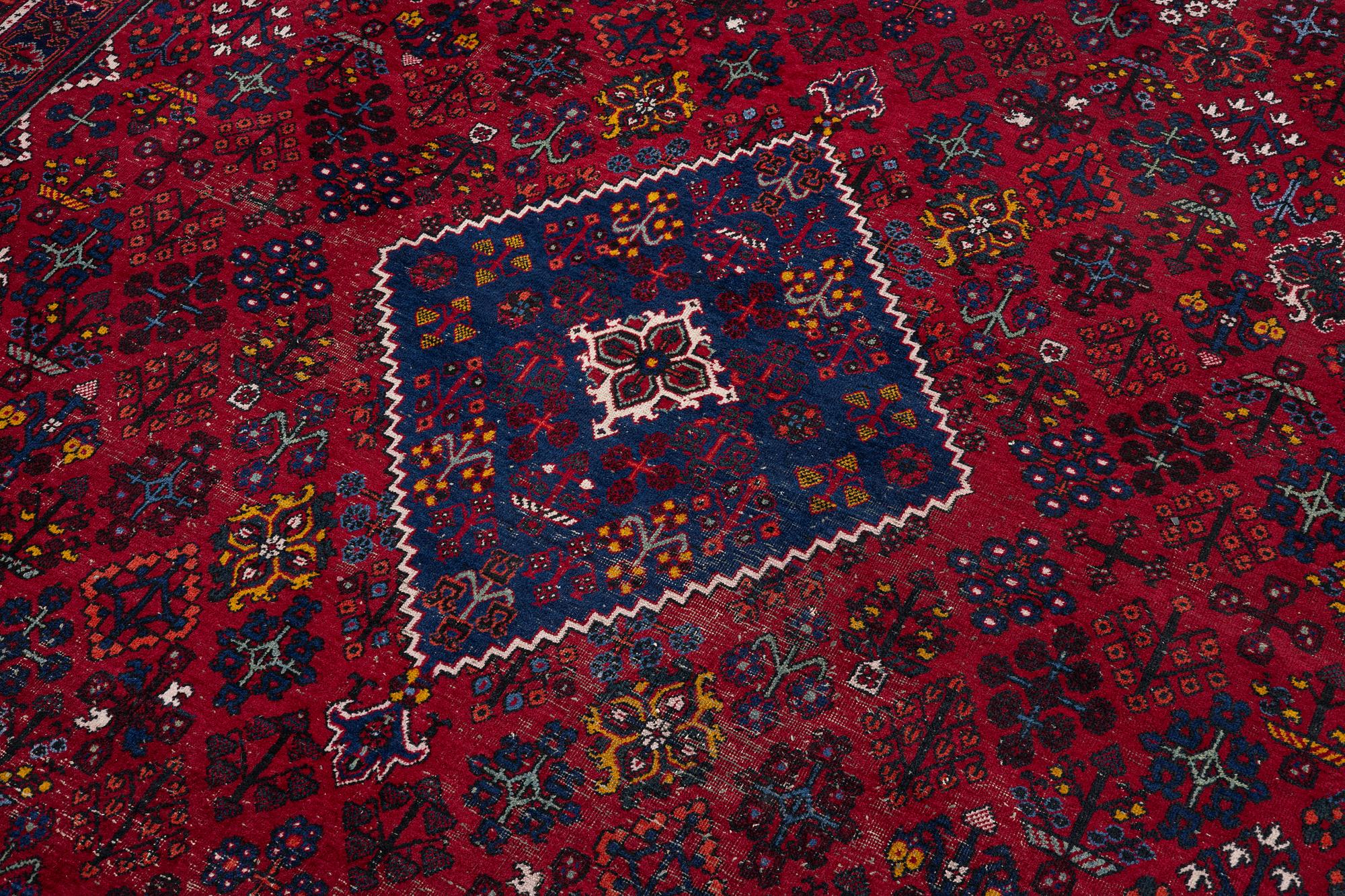 Carpet, oriental, approx. 385 x 290 cm.