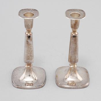 LJUSSTAKAR, ett par, silver, Tore Eldh, Ceson, Göteborg, 1982.