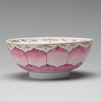 A famille rose 'Lotus' bowl and dish, Qing dynasty, Qianlong (1736-95).