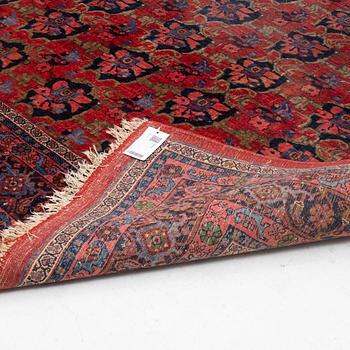 A carpet, Bidjar, circa 350 x 265 cm.