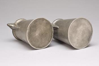 SKÄNKSTOP, 2 st. Tenn, svenska mästare. 1800-tal.