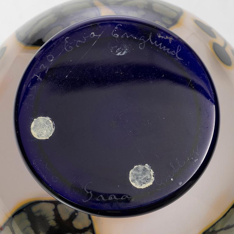 Eva Englund, vase, graal, Orrefors, 1987.