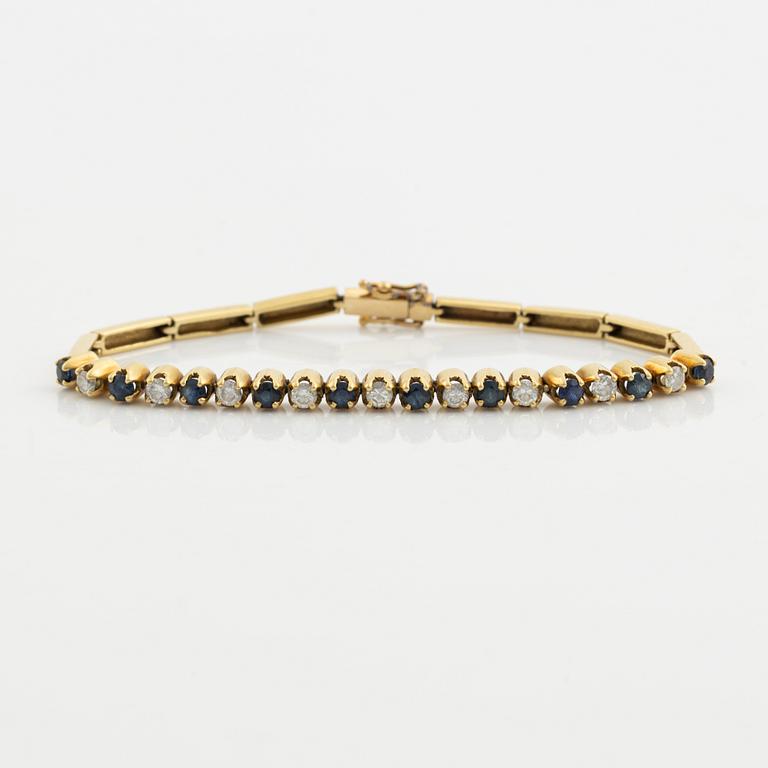 Bracelet, gold with sapphires and brilliant-cut diamonds.