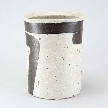 A stoneware flower pot by Inger Persson for Rörstrand Ateljé.