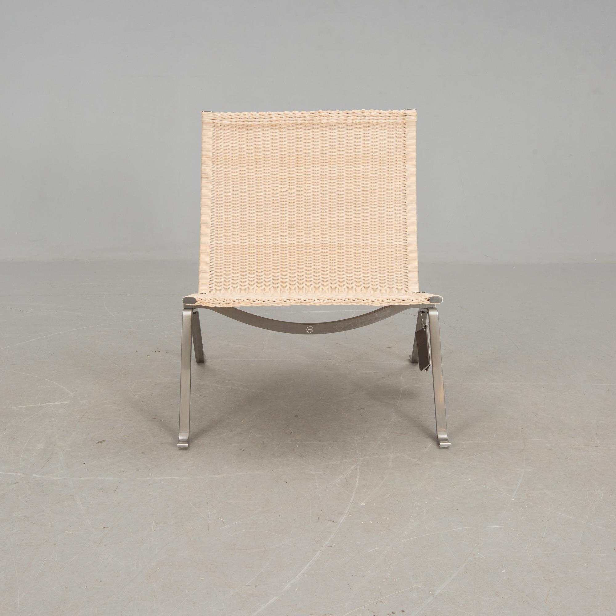 POUL KJÆRHOLM, Fåtölj, "PK-22", Fritz Hansen, 2013.