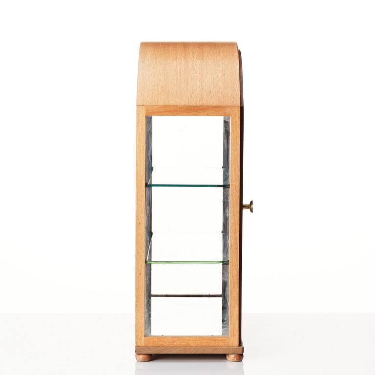 Josef Frank, a 'model 2070' mahogany table showcase cabinet, Svenskt Tenn, Sweden, before 1985.