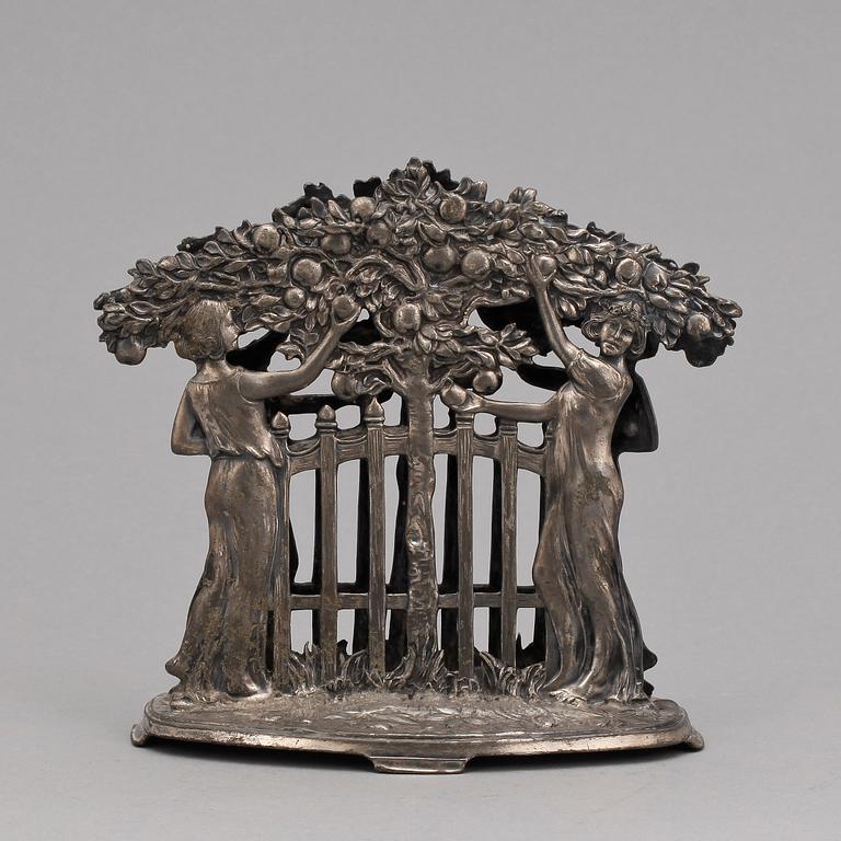 SERVETTSTÄLL SAMT SMÖRASK, vitmetall, WMF, 1900-talets början.