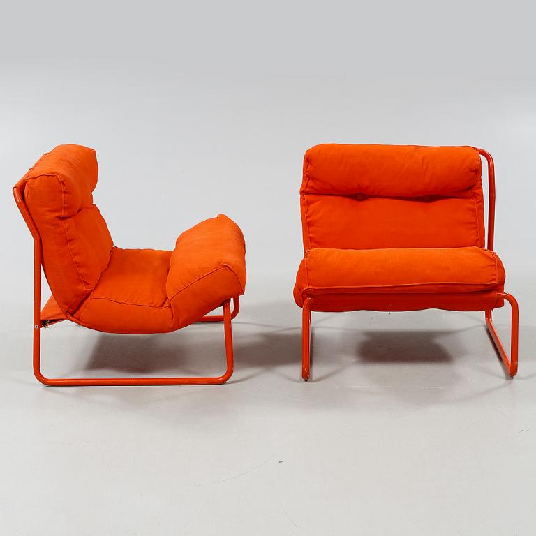 A pair of lounge chairs by Gillis Lundgren for Ikea, mpdel "Pixi", 1970s.