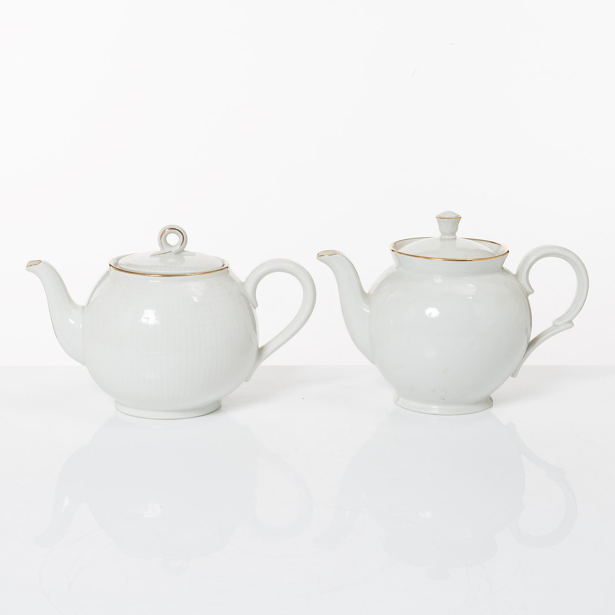 Louise Adelborg, dinner service, 76 pcs, porcelain, "Swedish Grace/Gracil", Rörstrand/Lidköping. First half/mid 20th century.