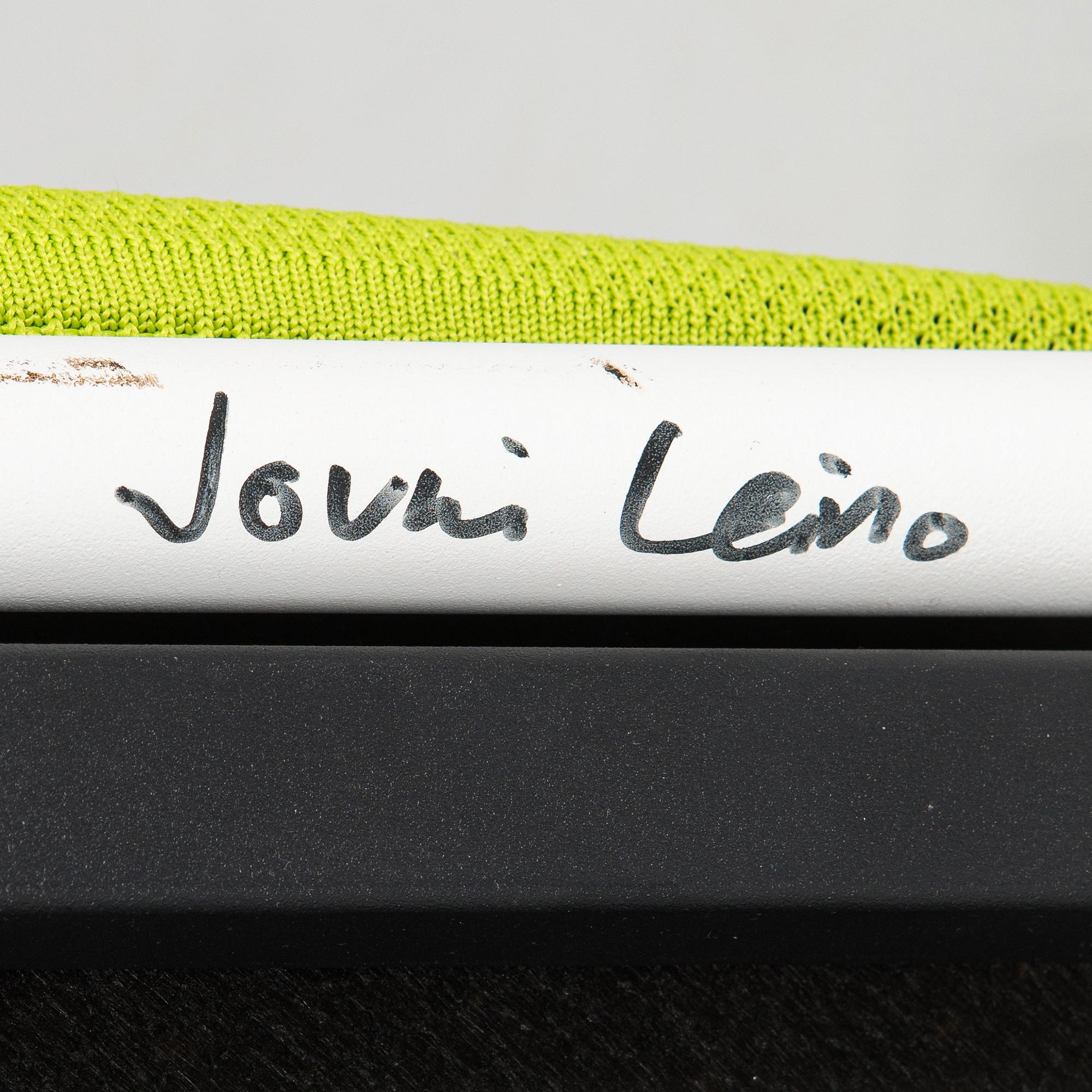 Jouni Leino, Fåtölj, "Lobay" för Brocape 2017. Jouni Leino Design Studio.