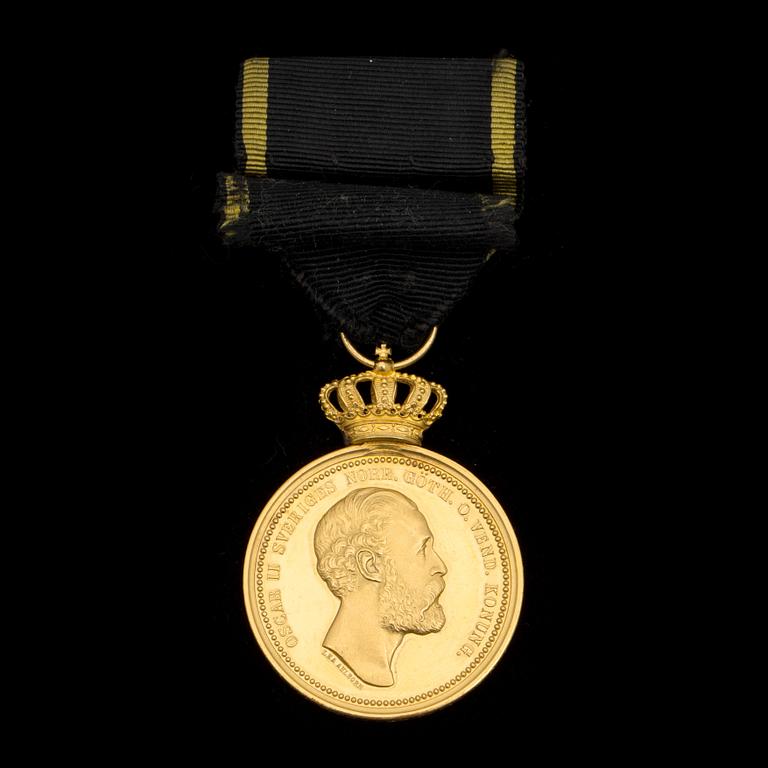 GOLD MEDAL, Oscar II, Royal society Pro patria 1904. Weight 31 gram.