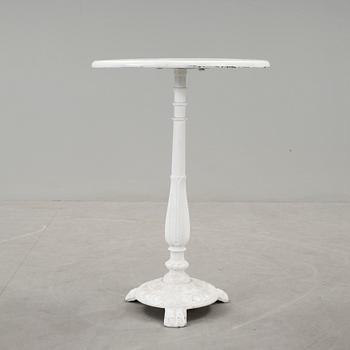 TRÄDGÅRDSBORD, järn, 1800-talets slut.