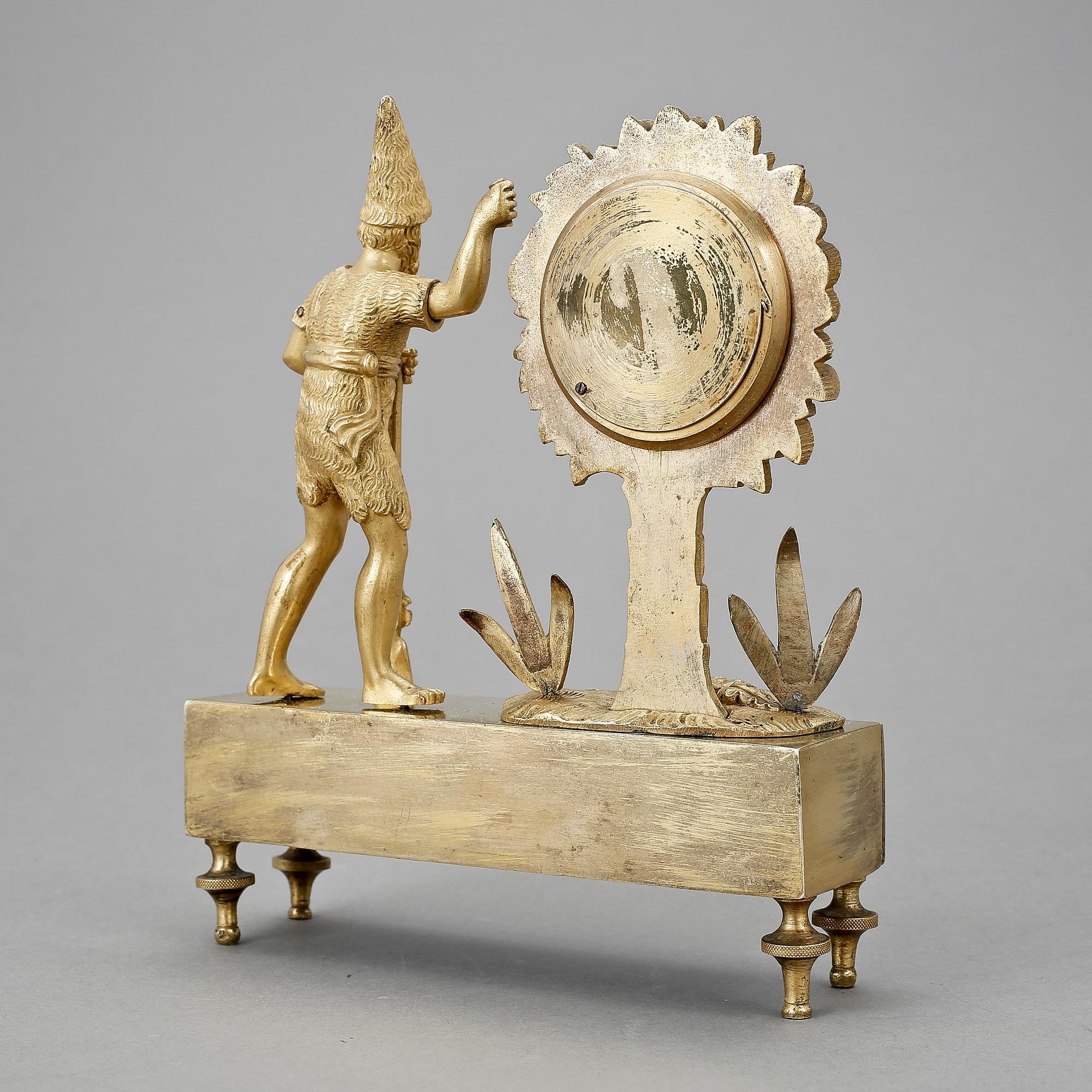 BORDSUR. Empire, 1800-talets början.