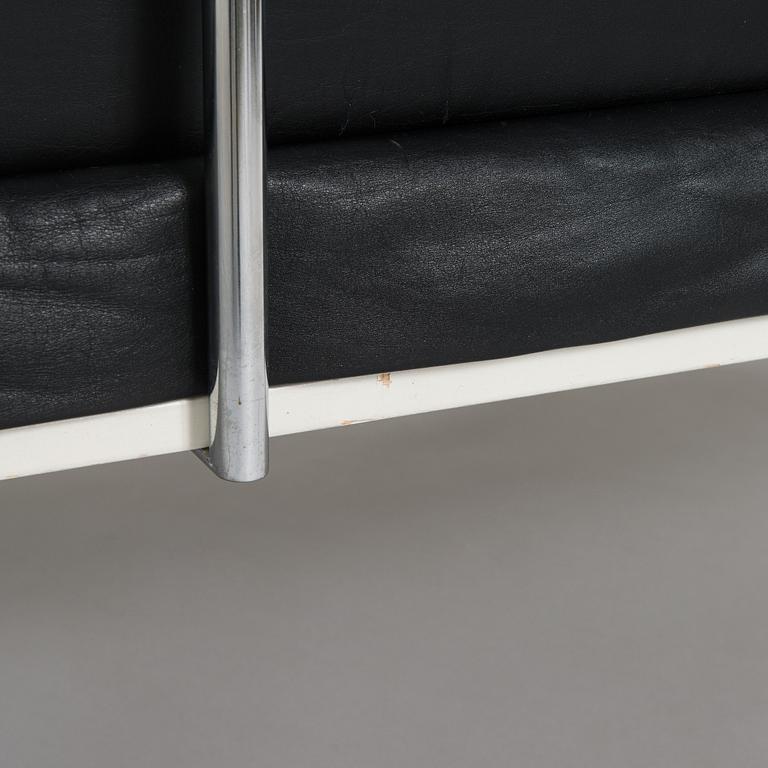 Yrjö Kukkapuro, a 1980's 'Experiment sofa' for Avarte.