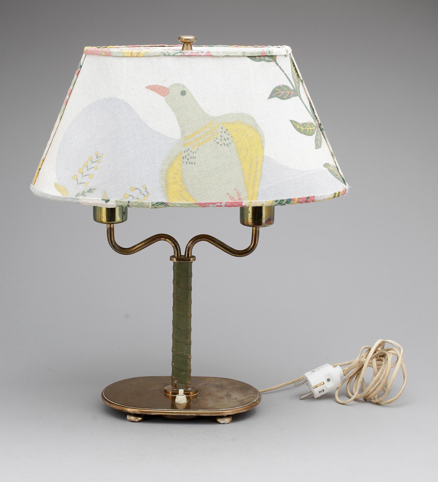 BORDSLAMPA, modell 2388, Josef Frank för Firma Svenskt Tenn, 1900-talets mitt.