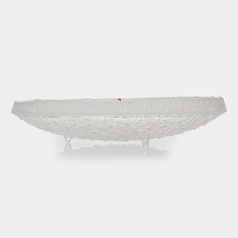 Tapio Wirkkala, tarjoiluvati, ”Ultima Thule”, Iittala. Sarja suunniteltu vuonna 1968.