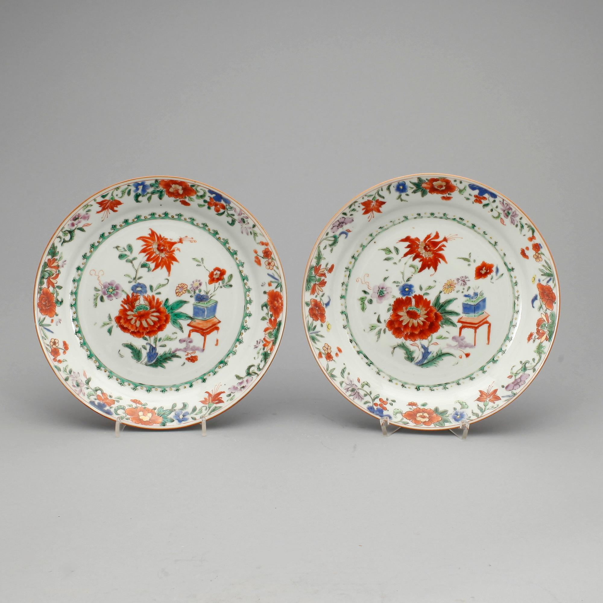TALLRIKAR, 4 st, porslin, Kina, Qianlong (1736-1795).