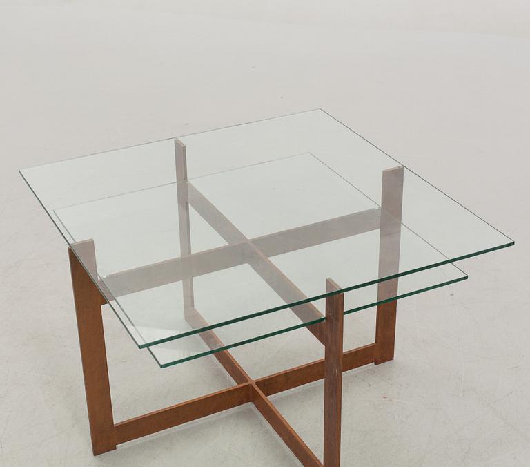 A CEES DAM COFFEE TABLE 21TH CENTURY.