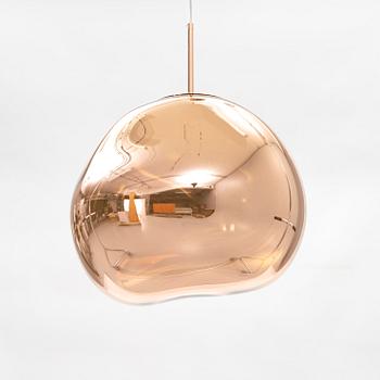 Tom Dixon  a 'Melt pendant' ceiling lamp, designed in 2014.