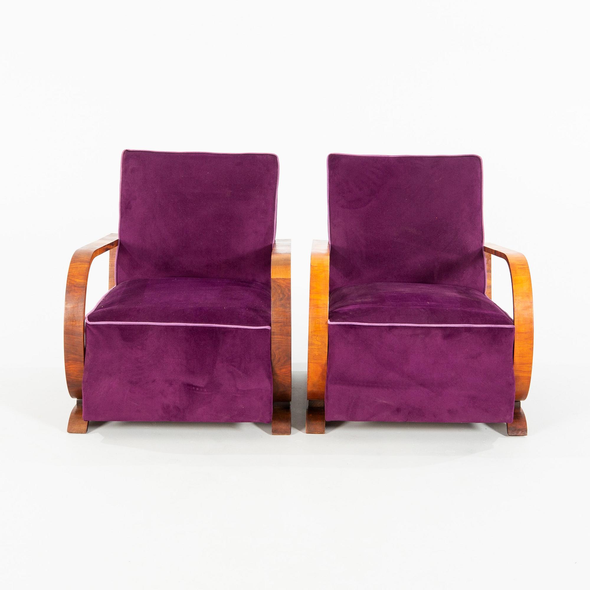 A pair of Art Deco easy chairs from the first half of the 20th century.