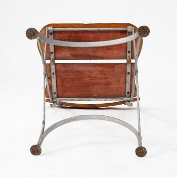 Trädgårdsstolar, sex stycken, samt bord, Brygerserien, Grythyttan, 1900-talets mitt.