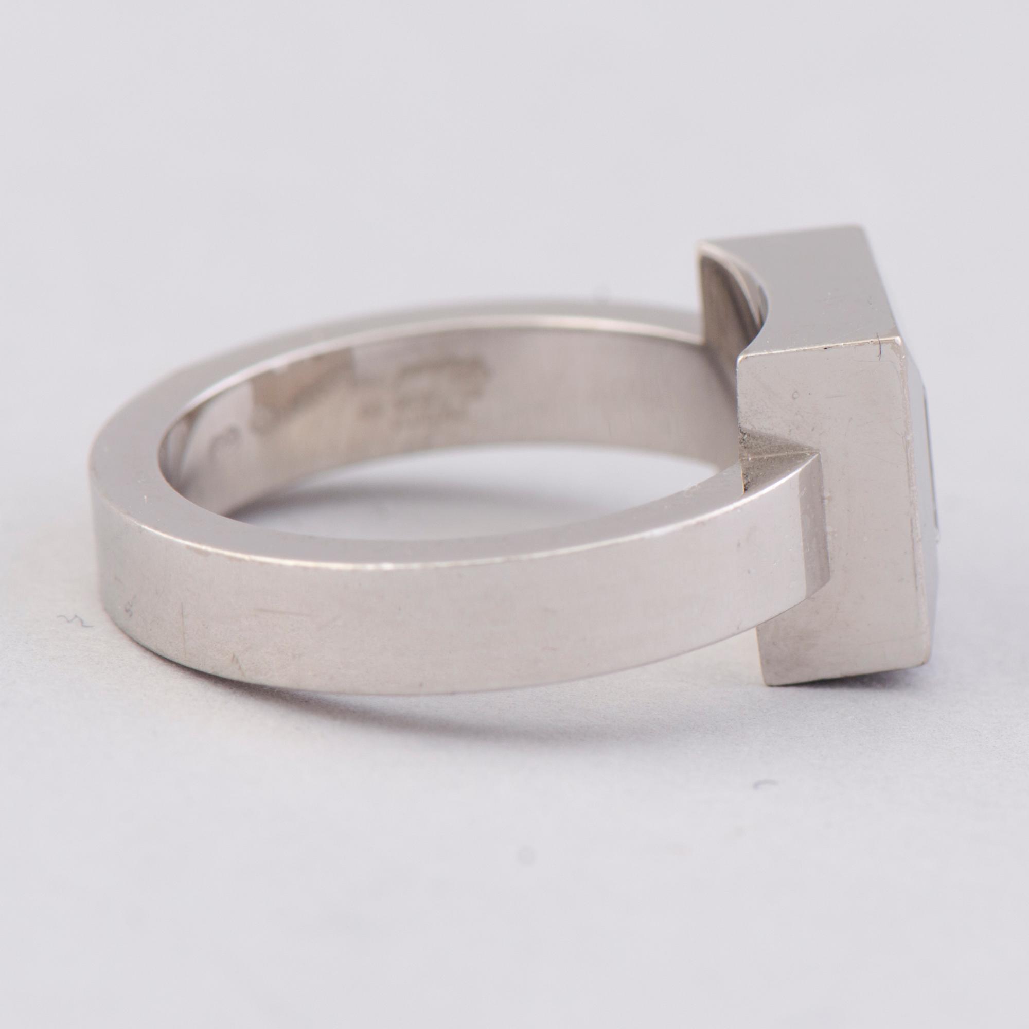 SORMUS, Chopard, "Happy diamonds square", briljanttihiottu timantti, 18K valkokultaa.