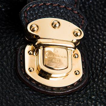 Louis Vuitton, "Mahina XL" laukku.