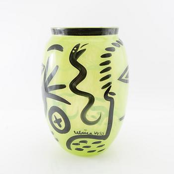 Ulrica Hydman-Vallien, vase "Caramba Lime" Kosta Boda.