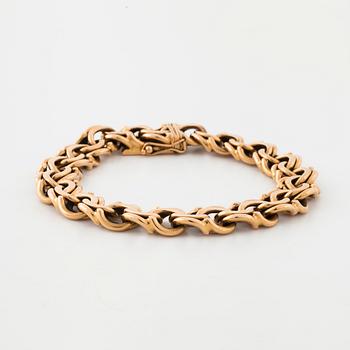 A bracelet.