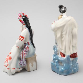 Two porcelain figurines, probably Russia / Soviet.