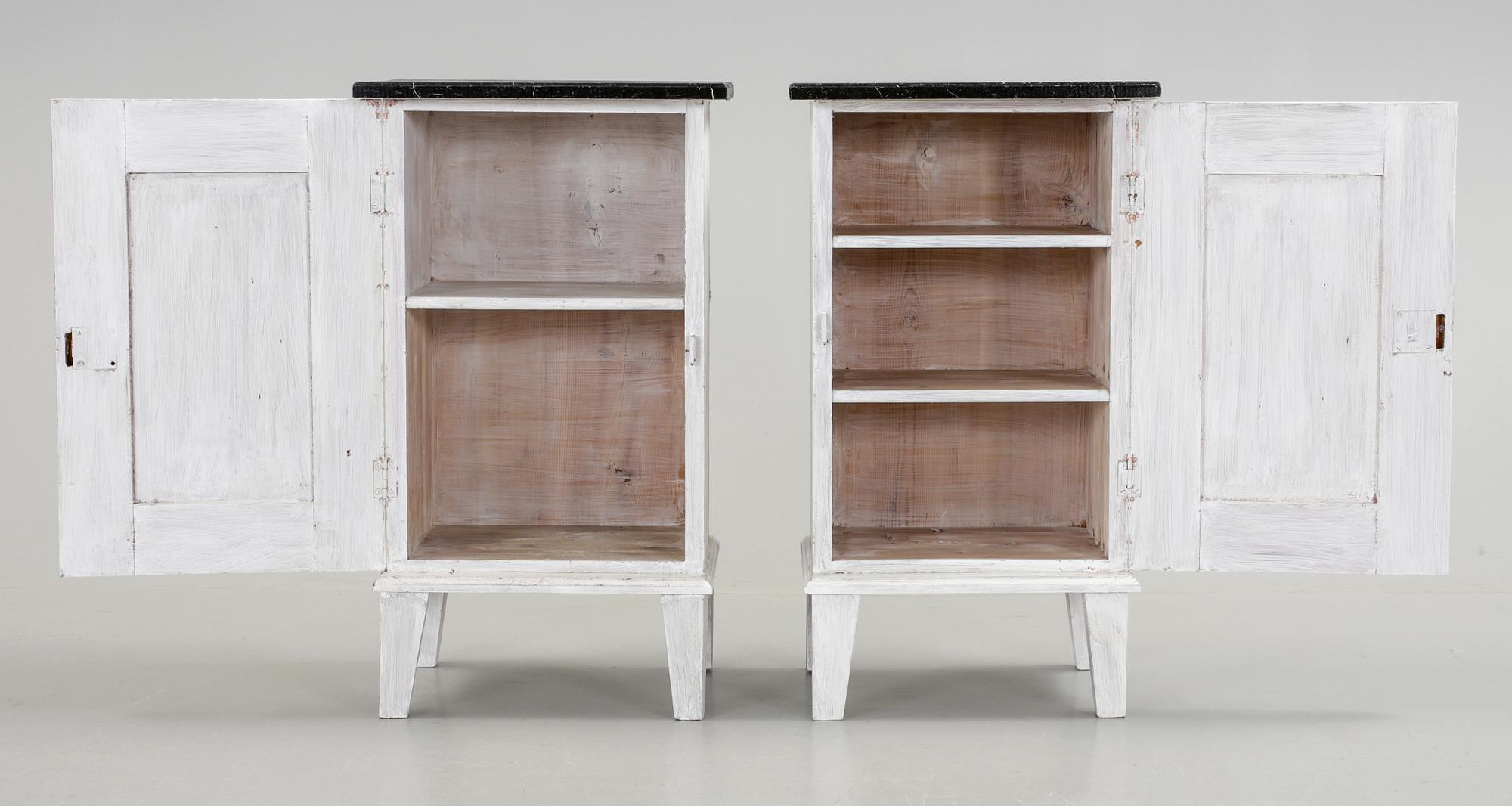 SÄNGBORD, gustaviansk stil, 1900-talets första hälft.