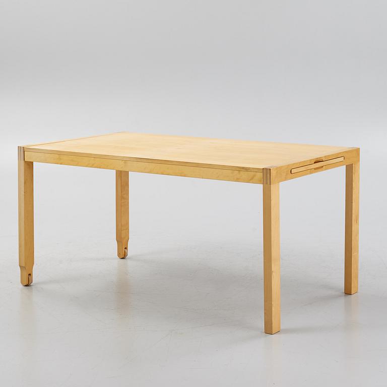 Design studio Copenhagen, a 'Pelto' dining table from IKEA, 1996.