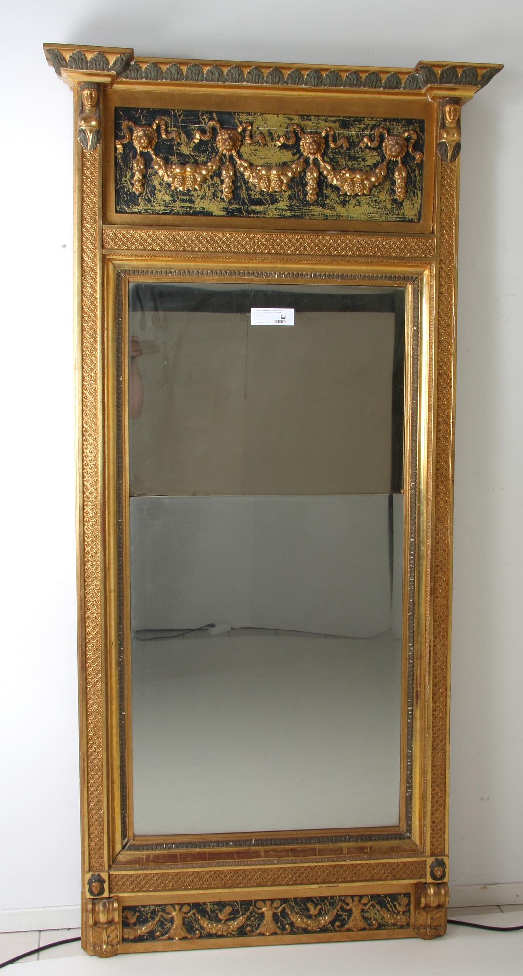 SPEGEL, sengustaviansk, omkring 1800.