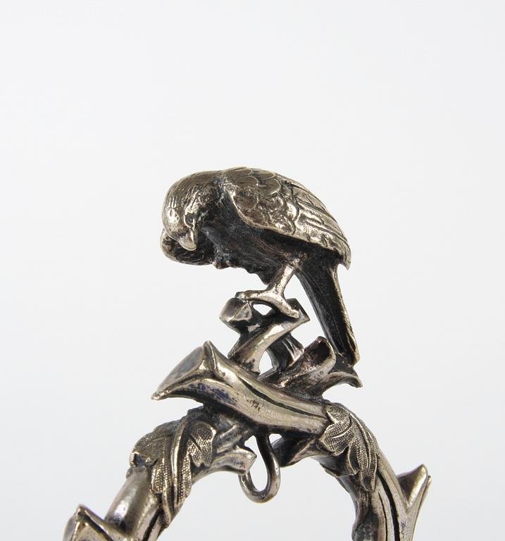 FICKUR och KLOCKSTÄLL samt KORG, Regulateur, metall/nysilver, omkring 1900.