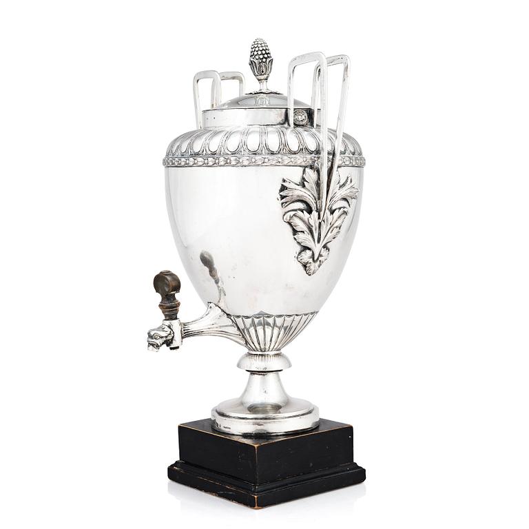 A Swedish early 19th century silver samovar, Adolf Zethelius, Stockholm 1814.