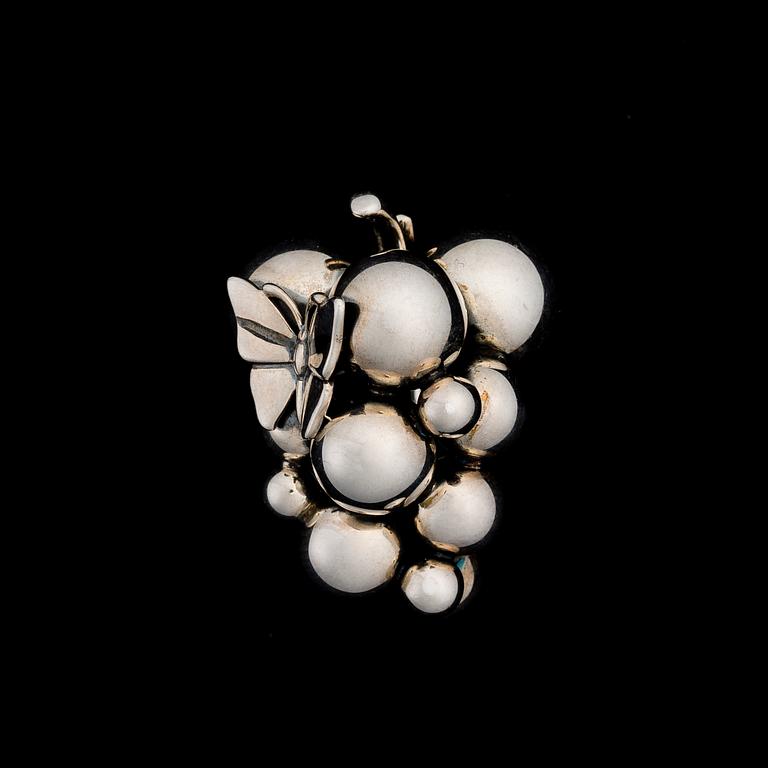 GEORG JENSEN, sormus "Moonlight grapes", hopeaa.